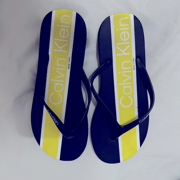 New Calvin Klein Flip Flops Sz 7 - Picture 2 of 3